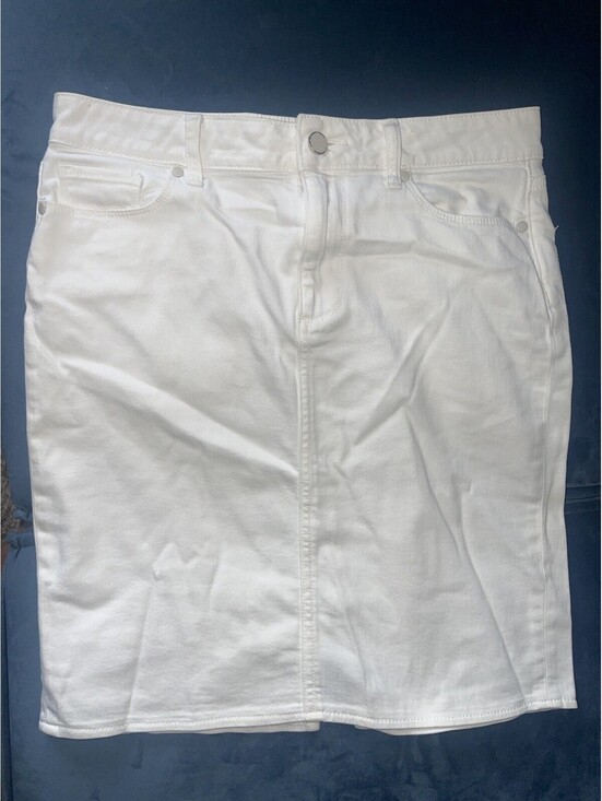 PAIGE Dresses & Skirts - PAIGE White Jean Denim Skirt Button Zip Sz 30 Cotton Stretch Coastal Logo Flaw